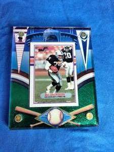 lot 70 image: 1989 Topps Bo Jackson in Plaque