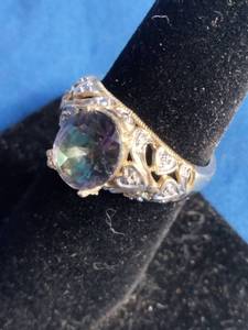 lot 18 image: Topaz 10K Gold Ring - Size 7