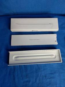 lot 81 image: Apple Pencil (2nd Gen)