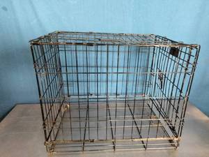 lot 93 image: Pet Cage