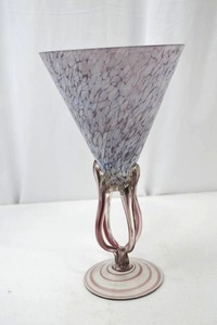 lot 25 image: MCM Hand-Blown Marbled Art Glass 12-Inch