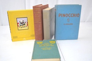 lot 31 image: Vintage Books Lot - Pinocchio, English Fairy Tales, Tellers of Tales, Doctor Zhivago, Bears of Blue River