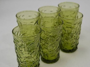 lot 39 image: Set of 6 Green Textured Glass Tumblers, 5.5 Inch Tall