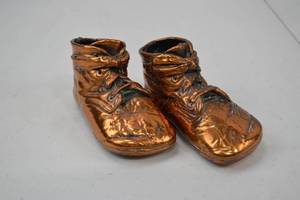 lot 42 image: Vintage Bronze Baby Shoes Keepsake Pair