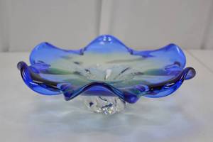 lot 61 image: Cobalt Blue Art Glass Decorative Bowl, 12 Inch