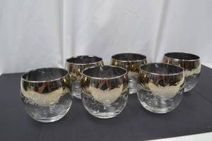 lot 78 image: Set of 6 Silver Rim Glass Tumblers with Floral Etching