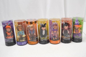 lot 148 image: 2001 Mattel Kelly Halloween Party Dolls Set (7) - Target Exclusive, Sealed