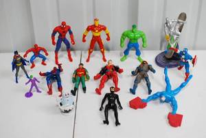 lot 117 image: Lot Of Assorted Superhero and Cartoon Action Figures