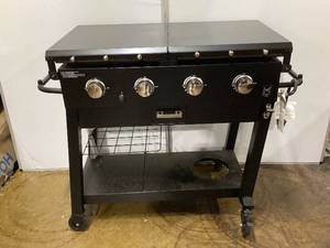 lot 406 image: Members Mark 4-Burner Gas Griddle #G70204