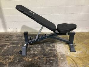 lot 422 image: Marcy SB-8062 Deluxe Utility Bench