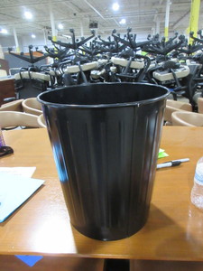 lot 316 image: WITT INDUSTRIES, MODEL 4, METAL  WASTEBASKETS - LIKE NEW