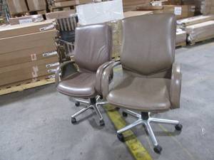 lot 327 image: GEIGER, WAVELAND, HIGH BACK , ADJUSTABLE OFFICE CHAIRS