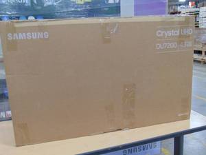 lot 30 image: 40 Inch VIZIO D-Series 40 1080p Class Smart TV  D40f-G9