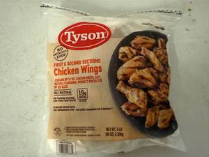 lot 8 image: L. 5lbs Tyson Chicken Wings