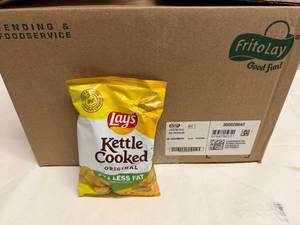 lot 58 image: 64x Lays Kettle Cooked Orginal Potato Chips
