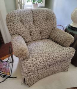 lot 75 image: Sherrill Club Chair, B