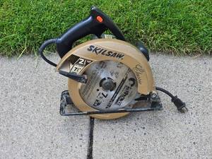 lot 179 image: Skilsaw 7 14 Circular Saw - 5250
