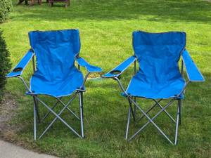 lot 177 image: Tailgate Ready Folding Lawn Chairs - Blue