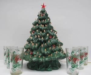lot 10 image: Working Vintage Ceramic Lighted Christmas Tree wSet of Glasses