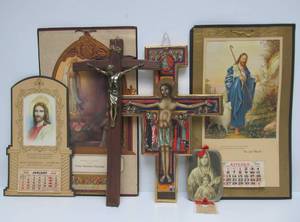 lot 23 image: Group of Vintage CatholicReligious Items 