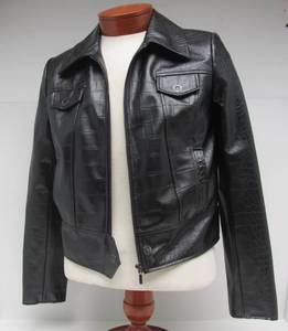 lot 29 image: Brand New High End Designer ELIE TAHARI Ladies Black Leather Jacket - Size L