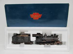 lot 157 image: Higher End Mint in Box BROADWAY LIMITED On30 Scale Train Engine wCar