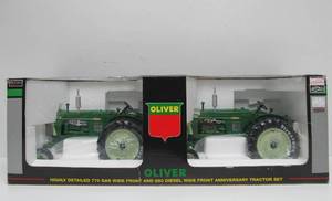 lot 160 image: Mint in Box Large OLIVER Diecast 2 Tractor Set - The 770 & 880