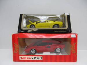 lot 108 image: 2 Mint in Box LAMBORGHINI Diecast Cars