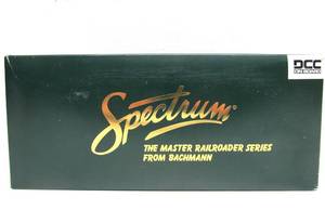 lot 126 image: Mint in Box SPECTRUM Bachmann Master Railroader Series On30 Train Cars No. 29133