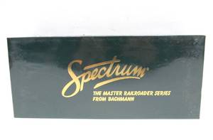 lot 138 image: Brand New Sealed SPECTRUM Bachmann Master Railroader Series On30 Train Cars No. 26857
