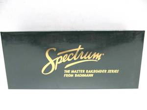 lot 143 image: Brand New Sealed SPECTRUM Bachmann Master Railroader Series On30 Train Cars No. 27636