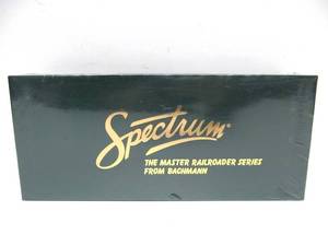 lot 145 image: Brand New Sealed SPECTRUM Bachmann Master Railroader Series On30 Train Cars No. 26863