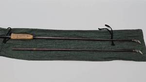 lot 228 image: Awesome Vintage SOUTH BEND Fiberglass Long Bow Model No. 30