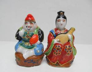 lot 188 image: Signed Vintage Japanese Porcelain Kutani Figures