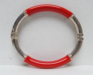 lot 200 image: Signed Vintage Sterling Silver & Red Bracelet - Milor - Italy