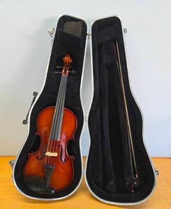 lot 14 image: Great Condition SCHERL & ROTH Violin wCase