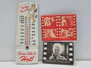 lot 260 image: 2 Old Vintage MARILYN MONROE Items - Including Unopened Pack of 1963 Trading Cards