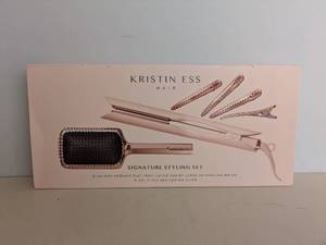 lot 27 image: KRISTEN ESS HAIS SIGNATURE STYLING SET