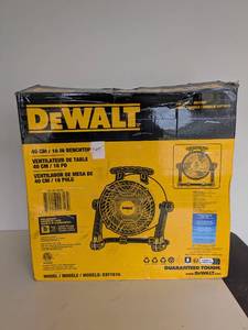 lot 14 image: DEWALT 16 BENCHTOP FAN