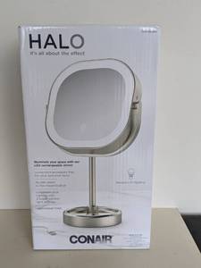 lot 31 image: CONAIR HALO LED RECHARGEABLE MIRROR