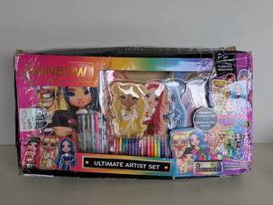 lot 40 image: RAINBOW HIGH ULTIMATE ARTIST SET