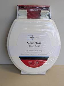 lot 48 image: MAINSTAYS SLOW-CLOSE TOILET SEAT