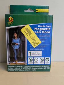 lot 51 image: DUCK HANDS FREE MAGNETIC SCREEN DOOR