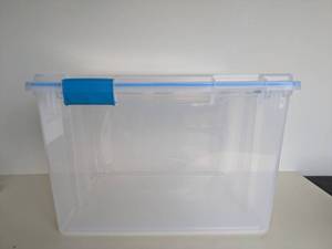 lot 66 image: STERILITE 80QT. GASKET BOX
