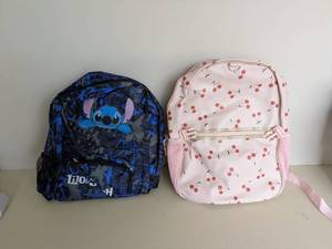 lot 87 image: (2) CHILDREN BACKPACKS (BOYGIRL)
