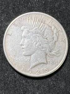 lot 60 image: 1925 US PEACE SILVER DOLLAR