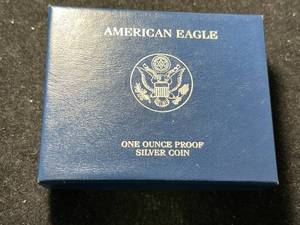 lot 69 image: 1987 PROOF AMERICAN SILVER EAGLE IN ORIGINAL MINT BOX