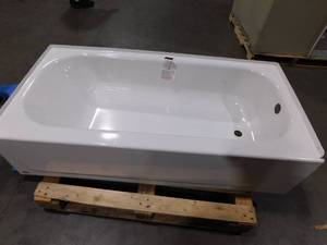 lot 30 image: Aloha 60 in. x 30 in. Alcove Soaking Bathtub with Right Drain in White