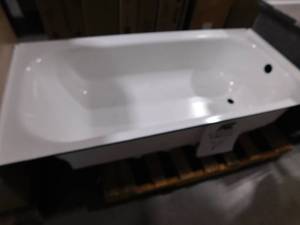 lot 210 image: Bootz Industries Bootzcast 60 in. x 30 in. Soaking Alcove Bathtub with Left Drain in White