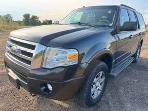 lot 6 image: 2011 Ford Expedition XLT